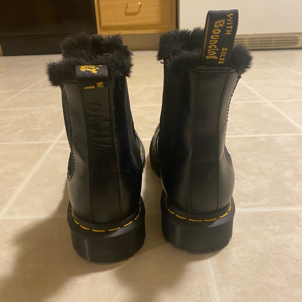 Dr. Martens faux-fur lined boots - Picture 5 of 6